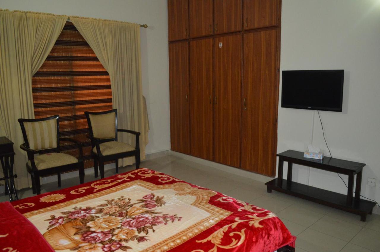 Royal Manor F-10 Islamabad Exterior foto